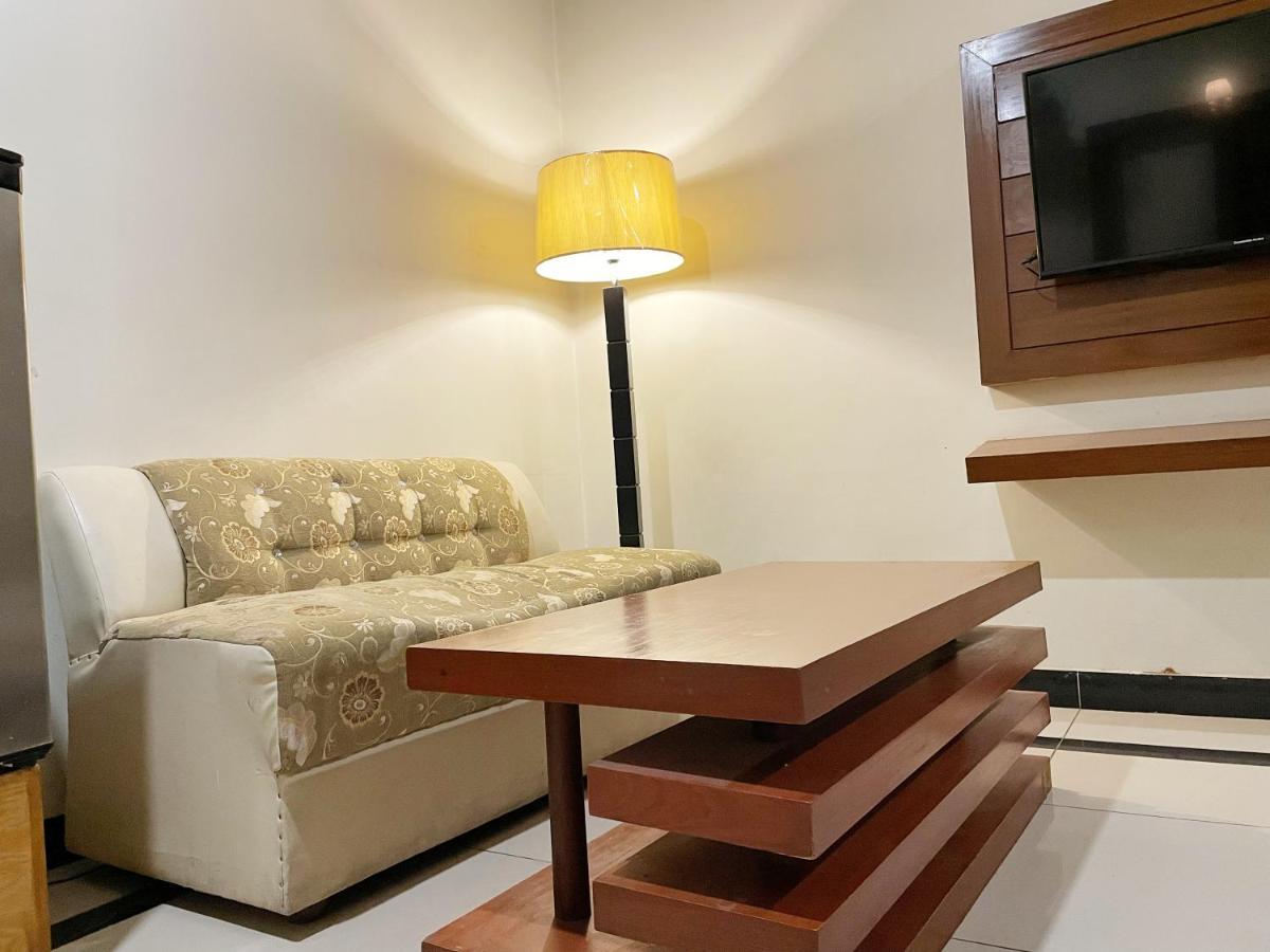 Hotel Multan Esterno foto