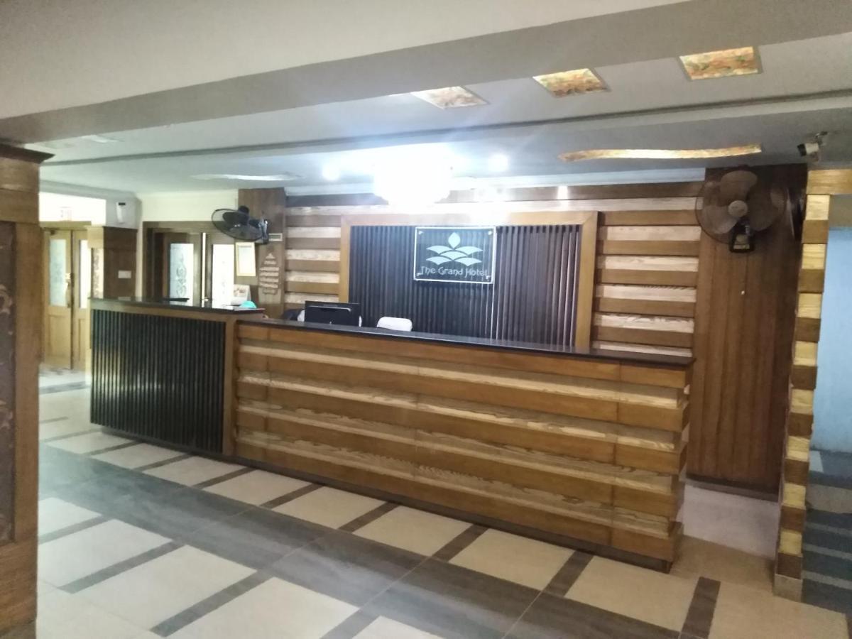 Hotel Multan Esterno foto